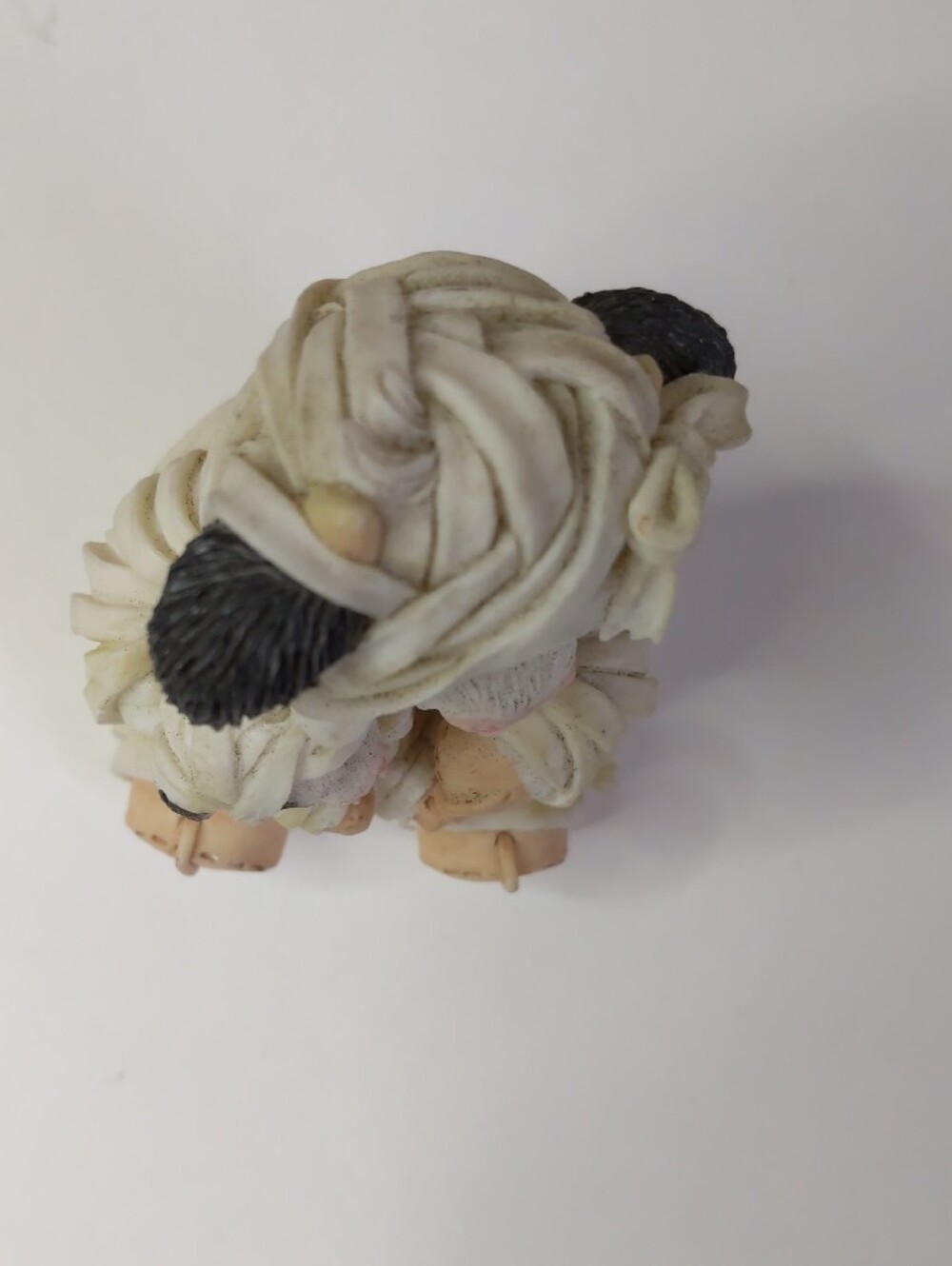Vintage Enesco Mary’s Moo Moos 'All Wrapped In Moo' Figurine - Picture 7 of 10